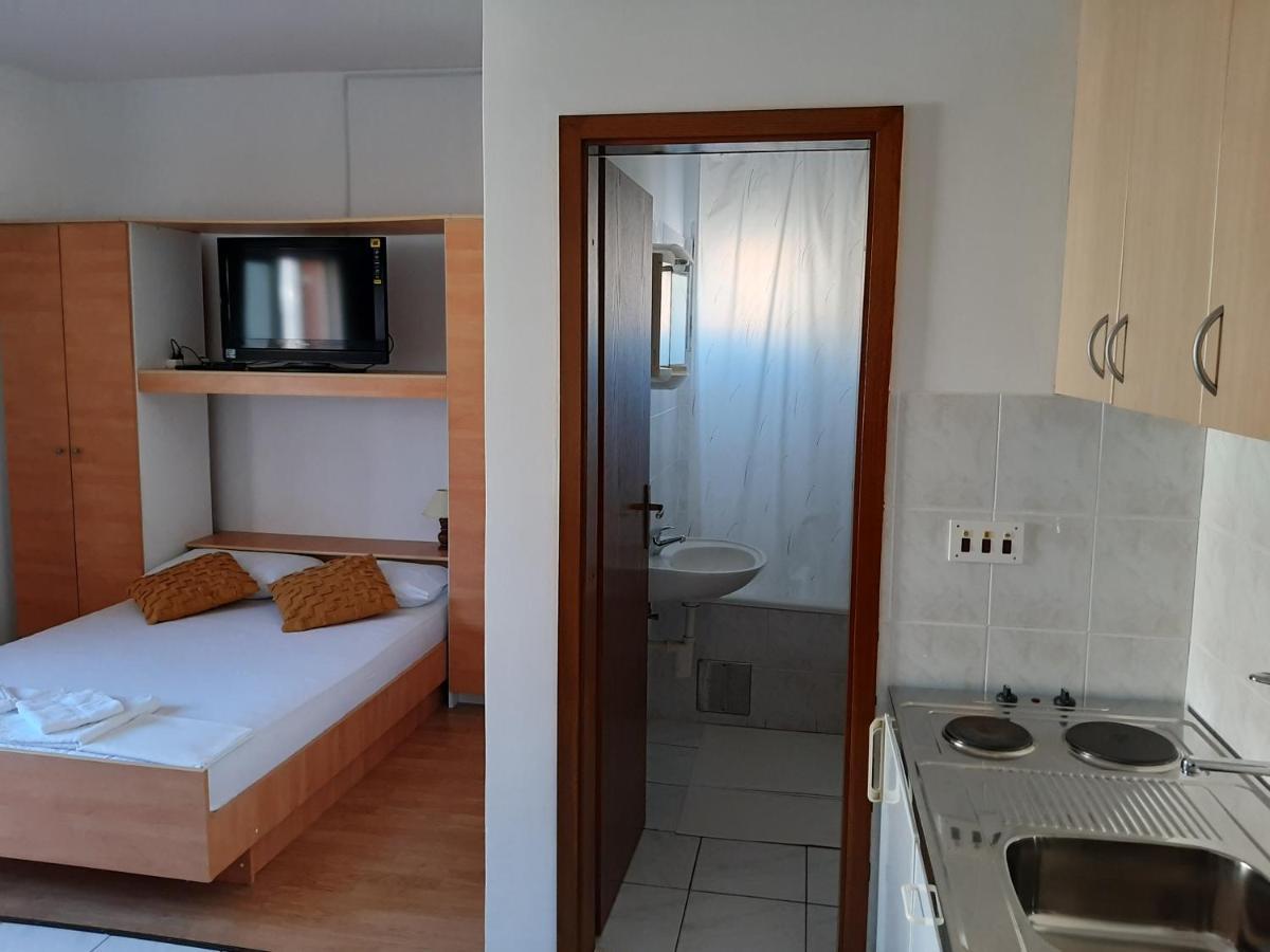Apartments Ljulj Трогир Экстерьер фото
